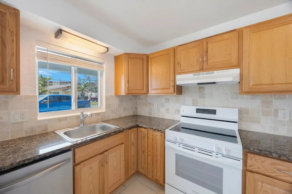 11485 2nd Street E Treasure Island FL 33706