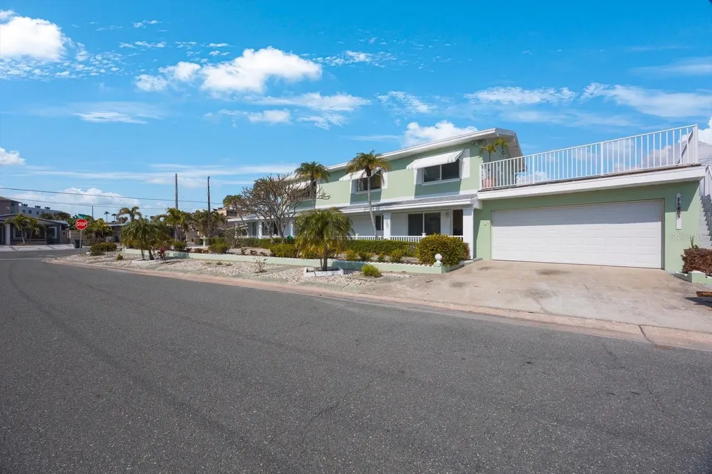 11485 2nd Street E Treasure Island FL 33706