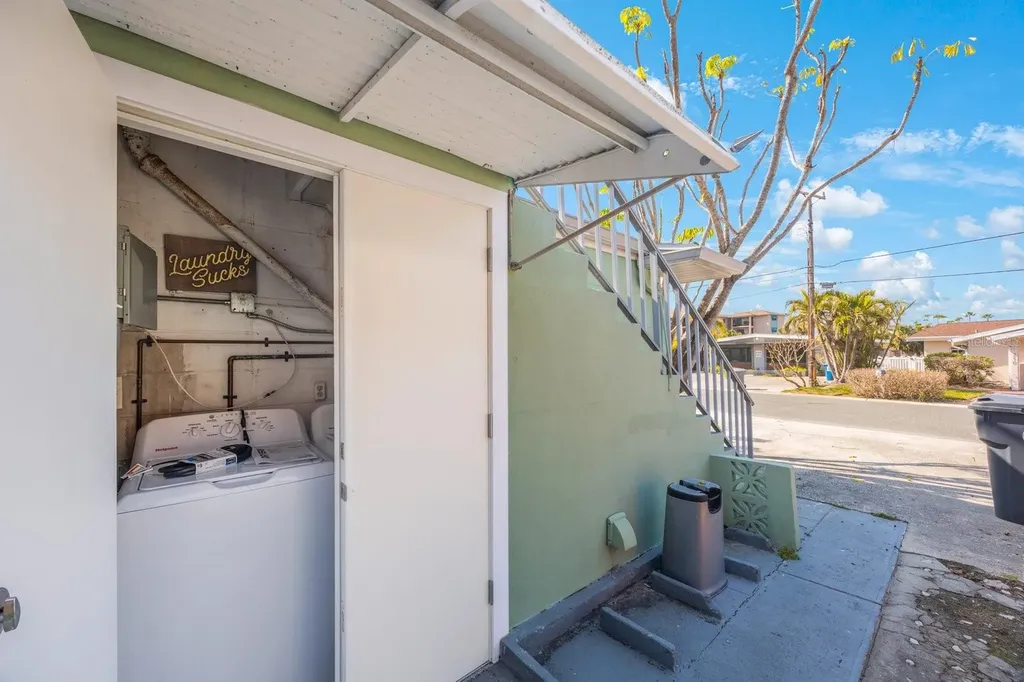 11485 2nd Street E Treasure Island FL 33706