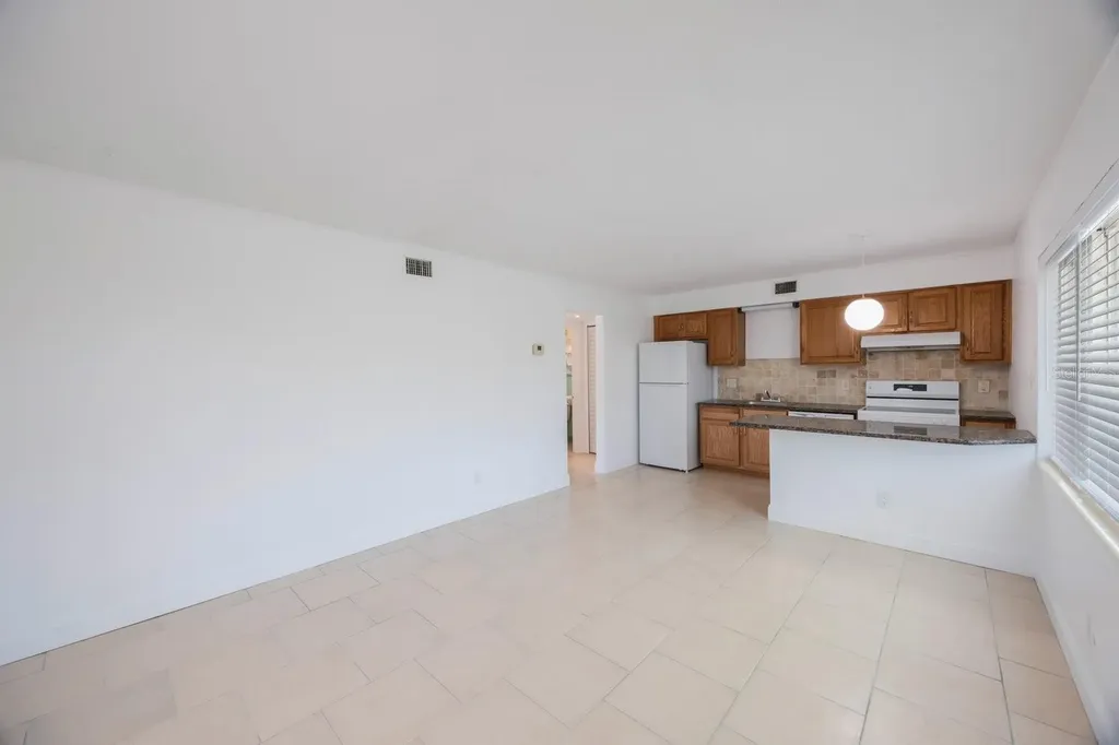 11485 2nd Street E Treasure Island FL 33706