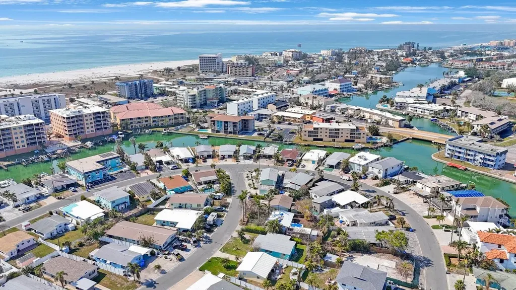 11485 2nd Street E Treasure Island FL 33706