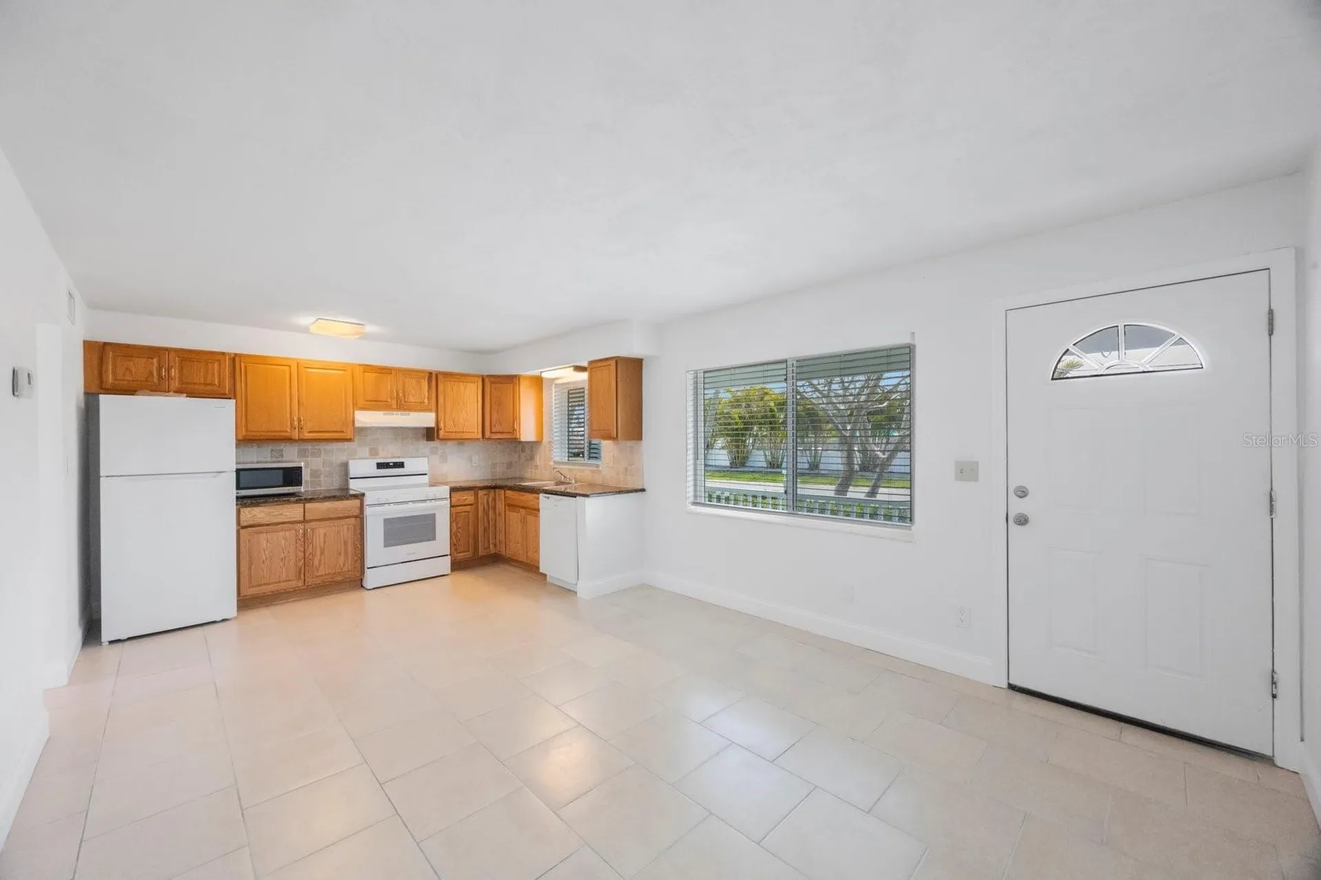 11485 2nd Street E Treasure Island FL 33706