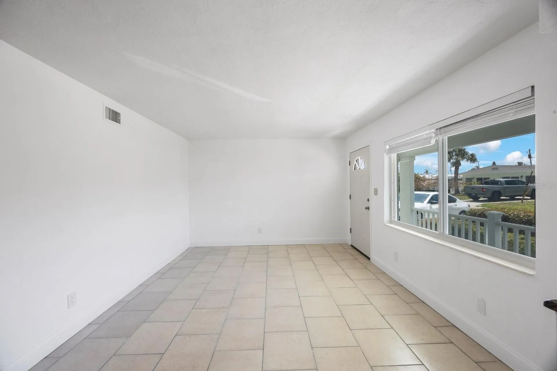 11485 2nd Street E Treasure Island FL 33706