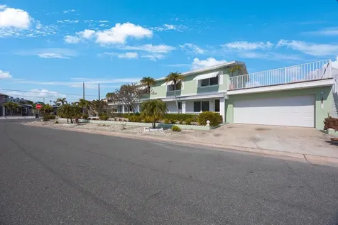 11485 2nd Street E Treasure Island FL 33706
