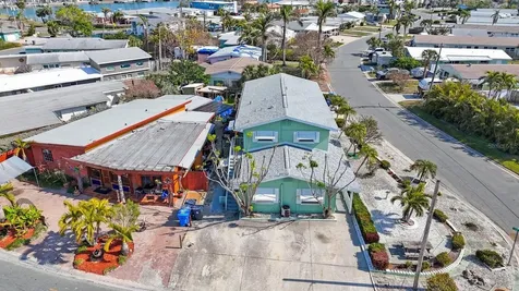 11485 2nd Street E Treasure Island FL 33706