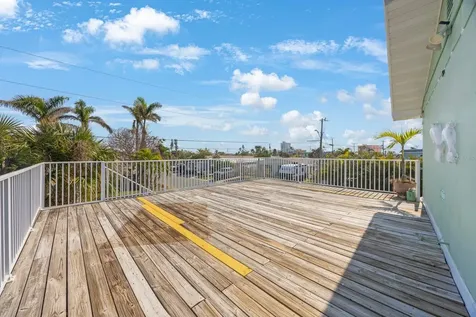 11485 2nd Street E Treasure Island FL 33706