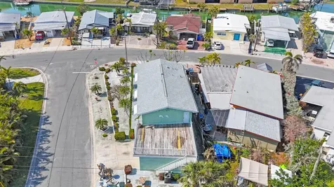 11485 2nd Street E Treasure Island FL 33706