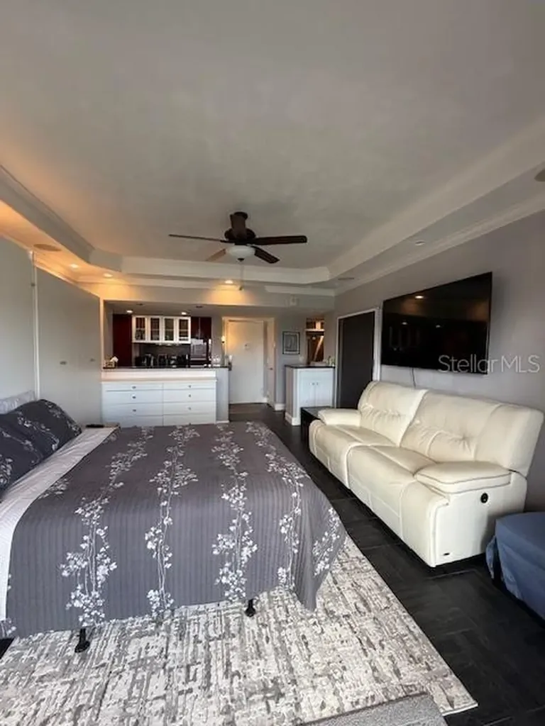 880 Mandalay Avenue Clearwater Beach FL 33767