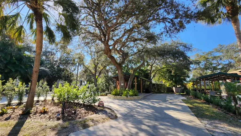 253 Saddle Lane River Ranch FL 33867