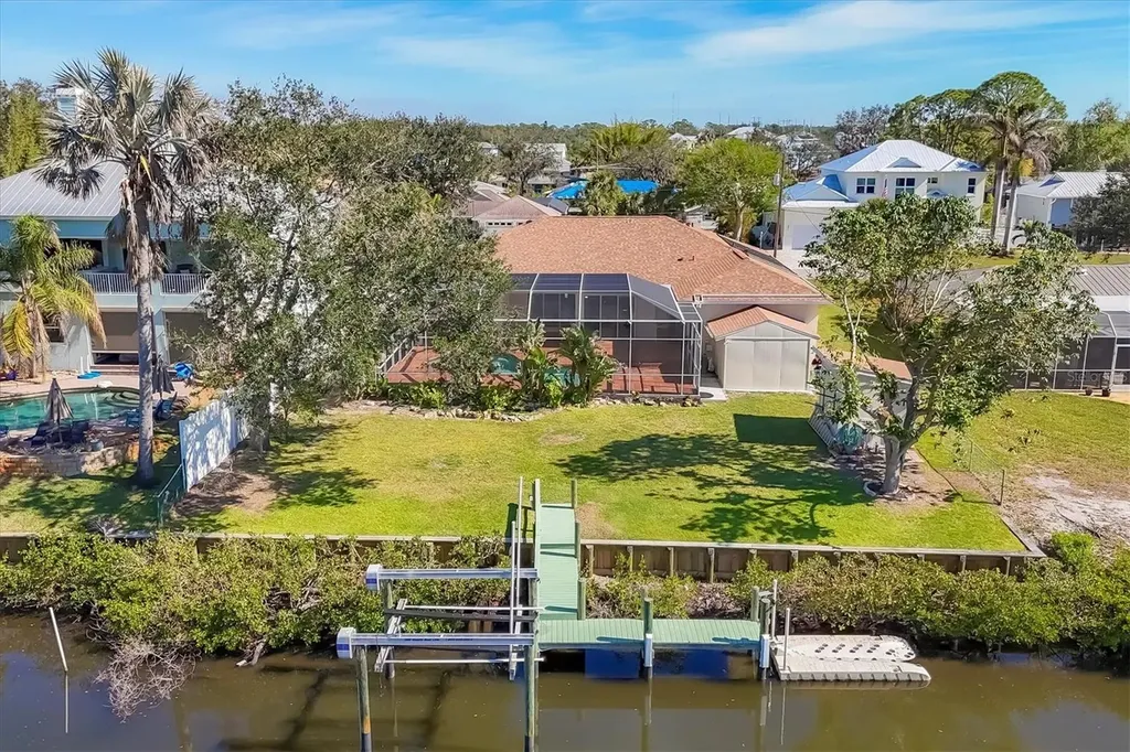 907 Garland Avenue Nokomis FL 34275