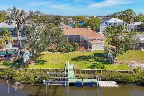 907 Garland Avenue Nokomis FL 34275
