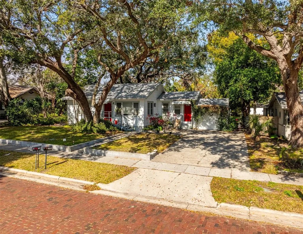 620 Scotland Street Dunedin FL 34698