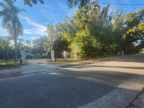 7224 N Ola Avenue Tampa FL 33604