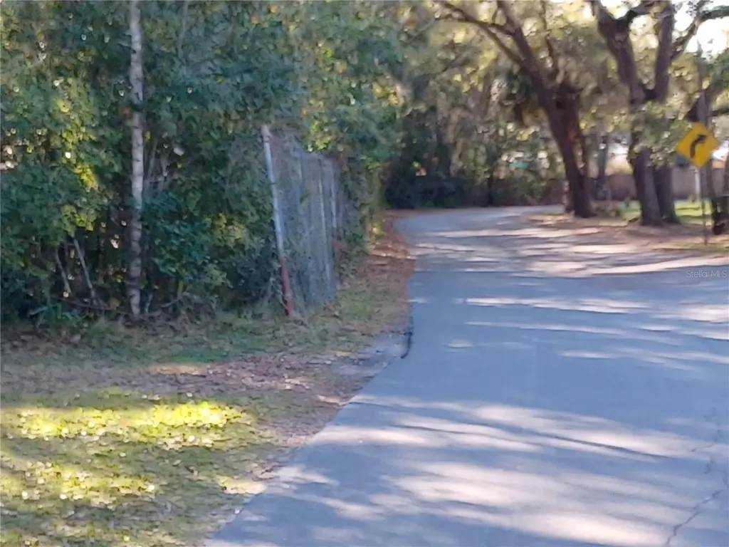 524 S Us Highway 27 - 441 Lady Lake FL 32159