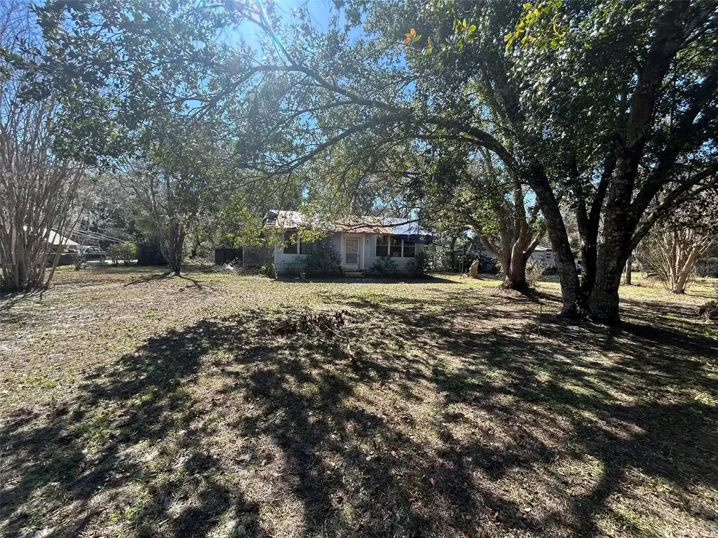 20545 SE 155th Place Umatilla FL 32784