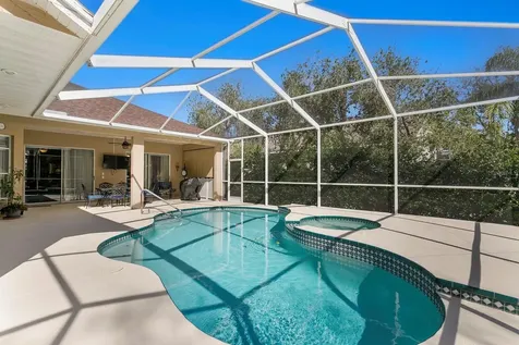 8205 Prairie Ridge Way Tampa FL 33647