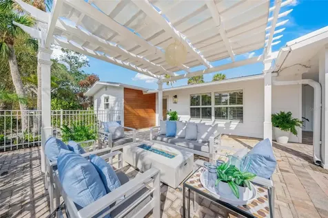 615 Avenida Del Norte Sarasota FL 34242