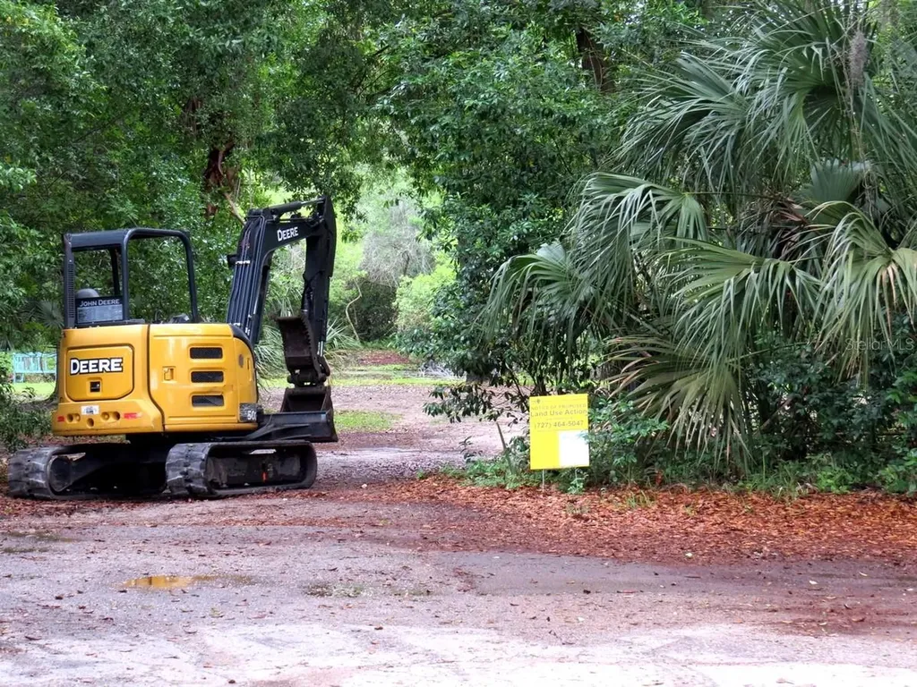 Roberts Road Palm Harbor FL 34683