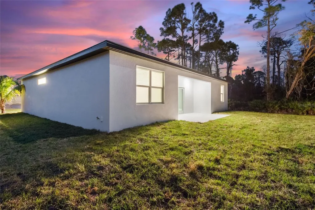 3083 Sikeston Avenue North Port FL 34286