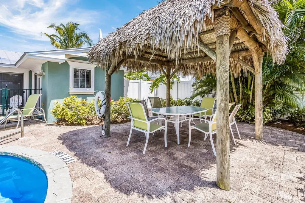 6606 Holmes Boulevard Holmes Beach FL 34217