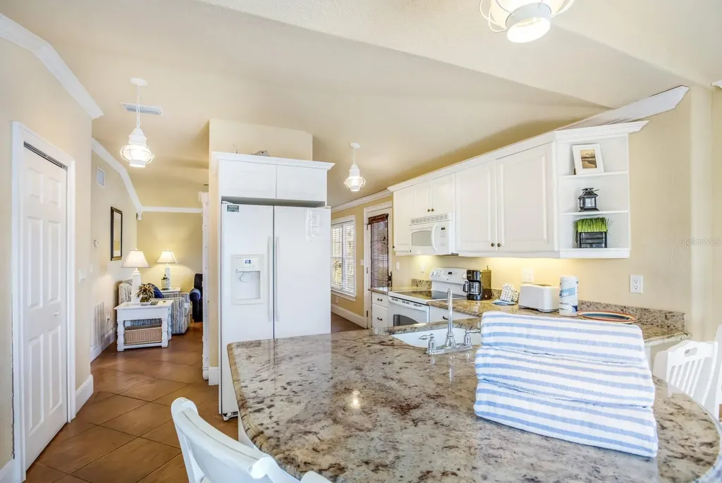 6606 Holmes Boulevard Holmes Beach FL 34217