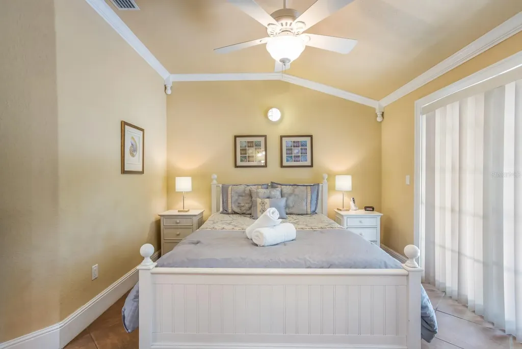 6606 Holmes Boulevard Holmes Beach FL 34217