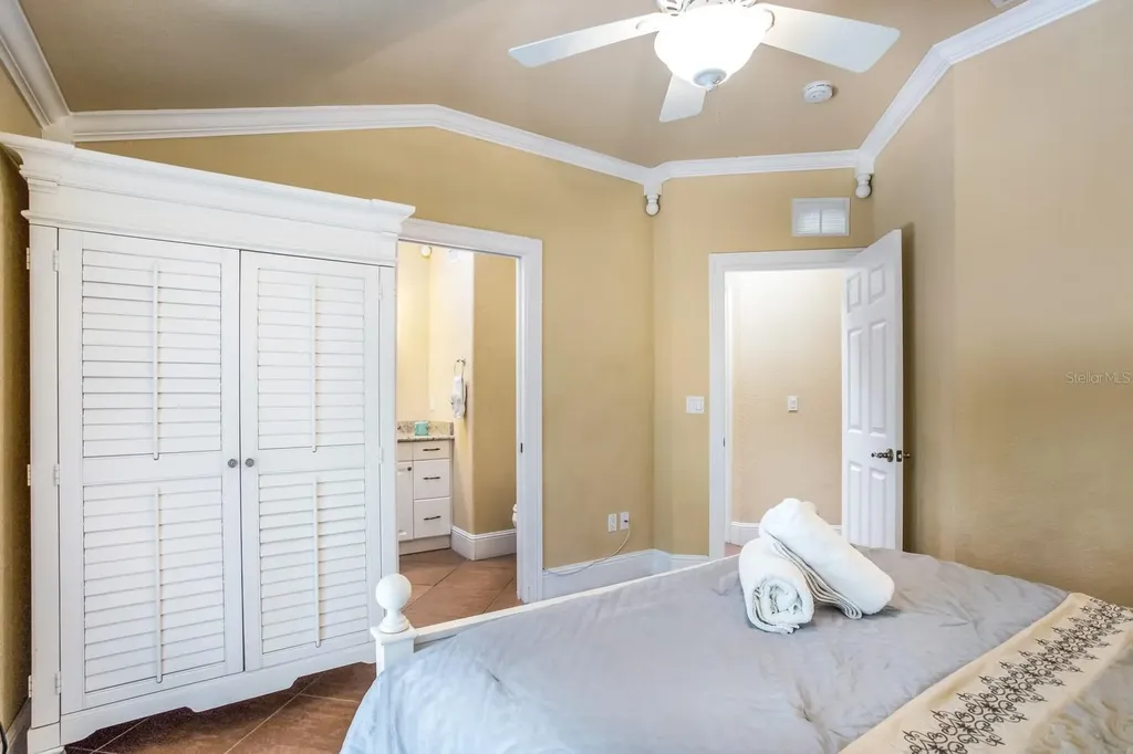 6606 Holmes Boulevard Holmes Beach FL 34217