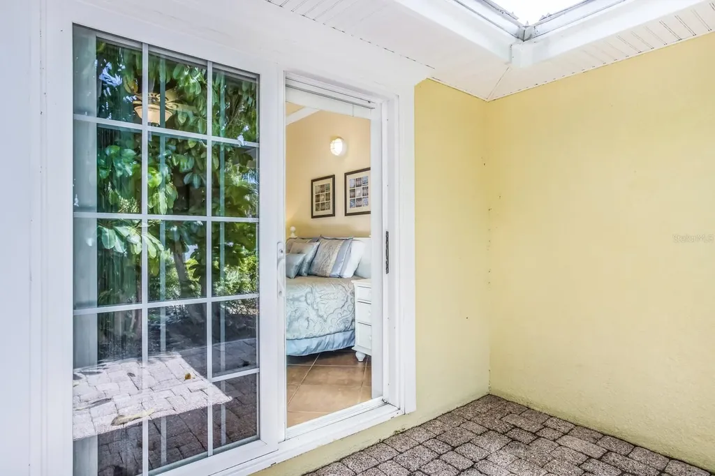 6606 Holmes Boulevard Holmes Beach FL 34217