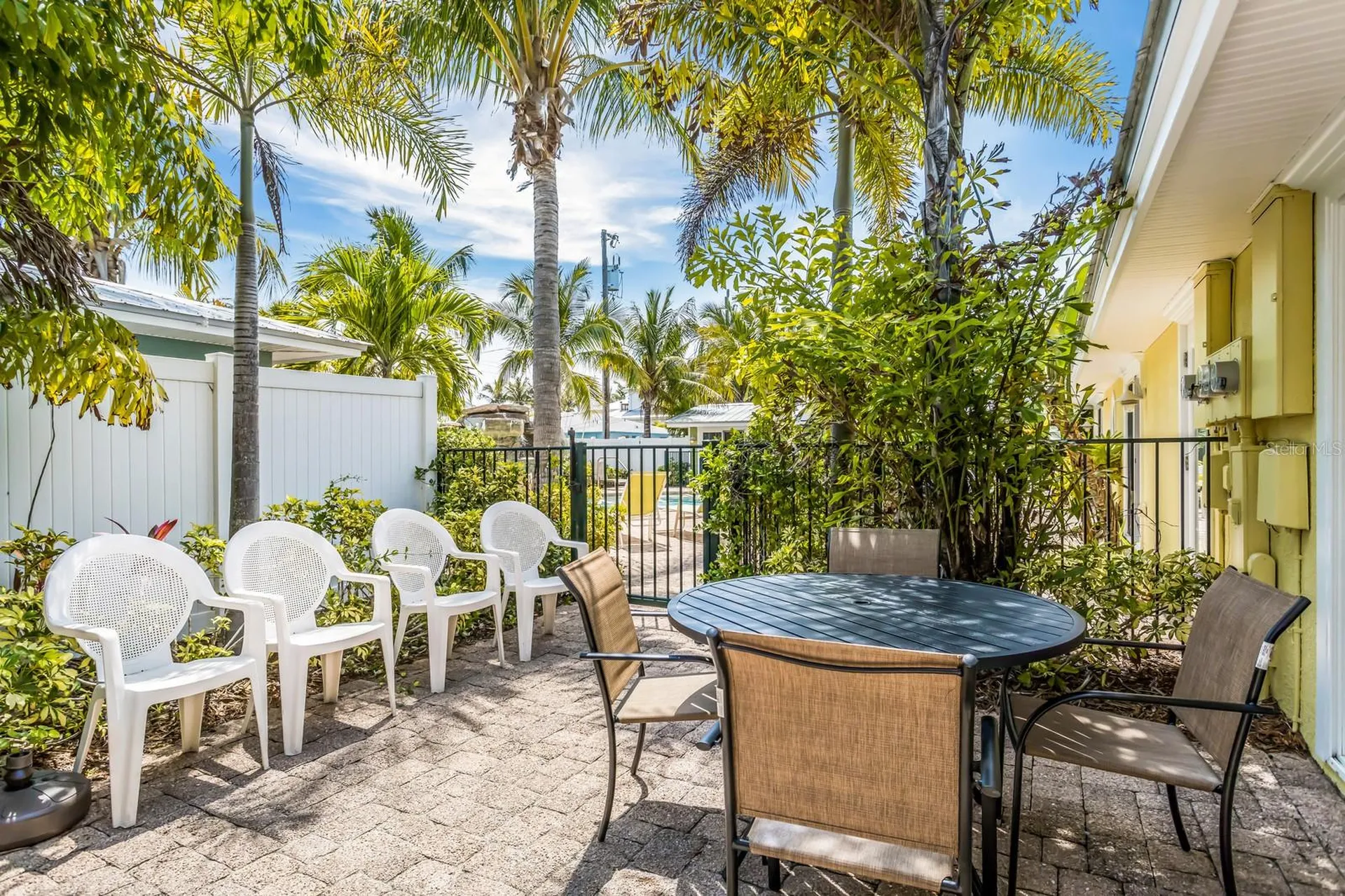 6606 Holmes Boulevard Holmes Beach FL 34217