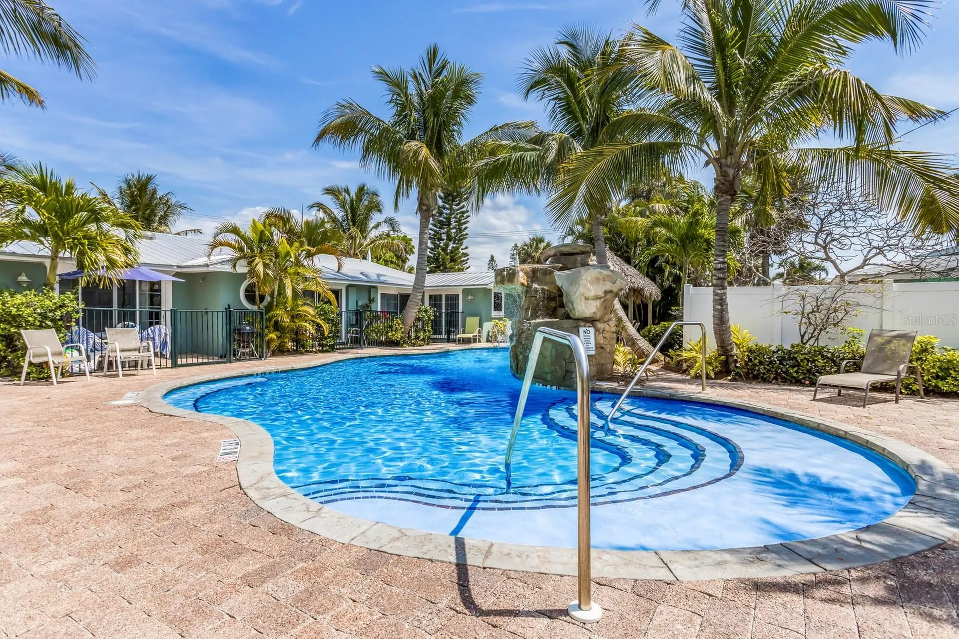 6606 Holmes Boulevard Holmes Beach FL 34217