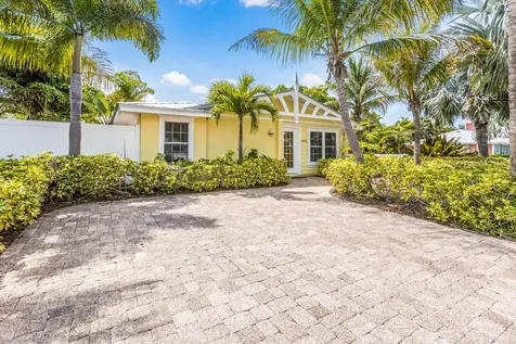 6606 Holmes Boulevard Holmes Beach FL 34217