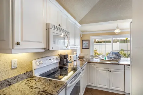 6606 Holmes Boulevard Holmes Beach FL 34217