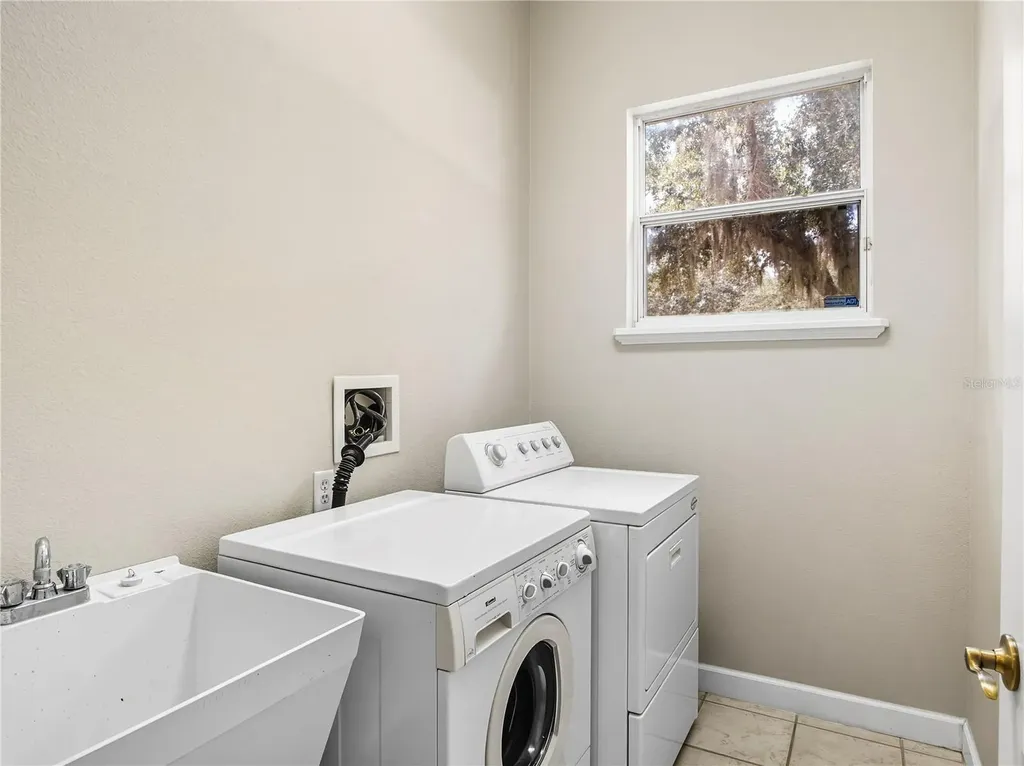 9958 Santa Barbara Court Howey In The Hills FL 34737