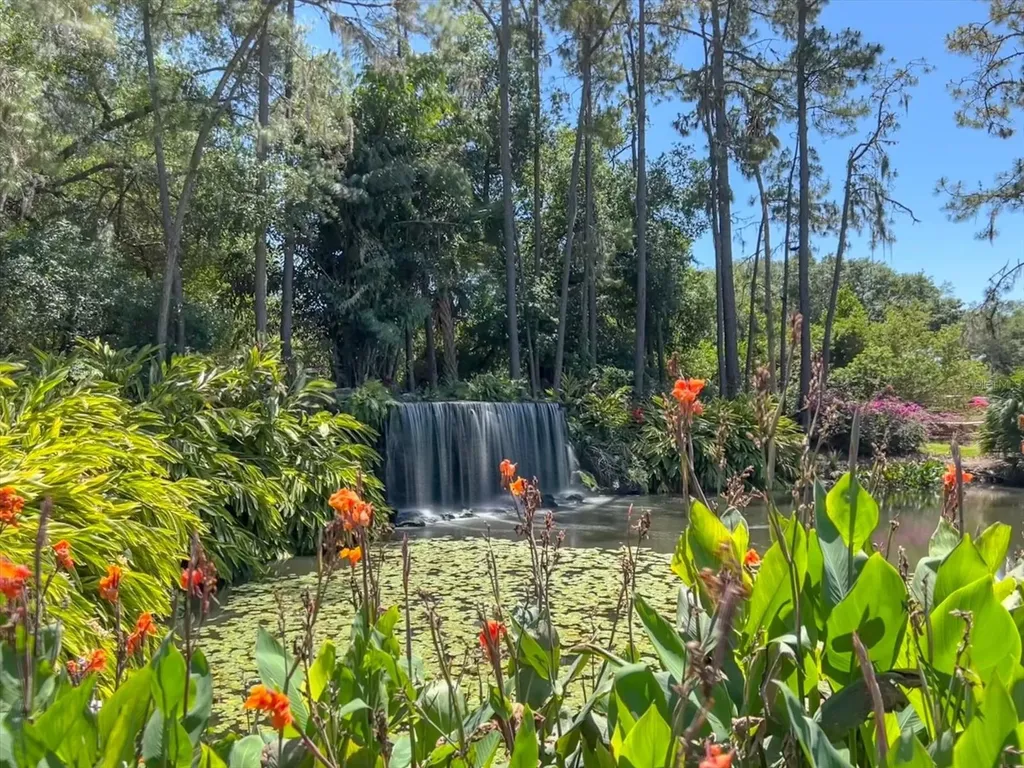 9958 Santa Barbara Court Howey In The Hills FL 34737