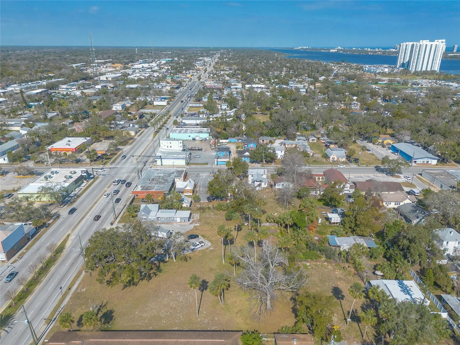 629 N Ridgewood Avenue Daytona Beach FL 32114