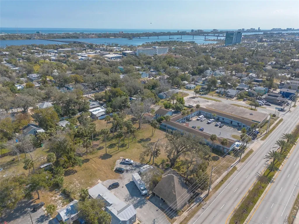 631 N Ridgewood Avenue Daytona Beach FL 32114