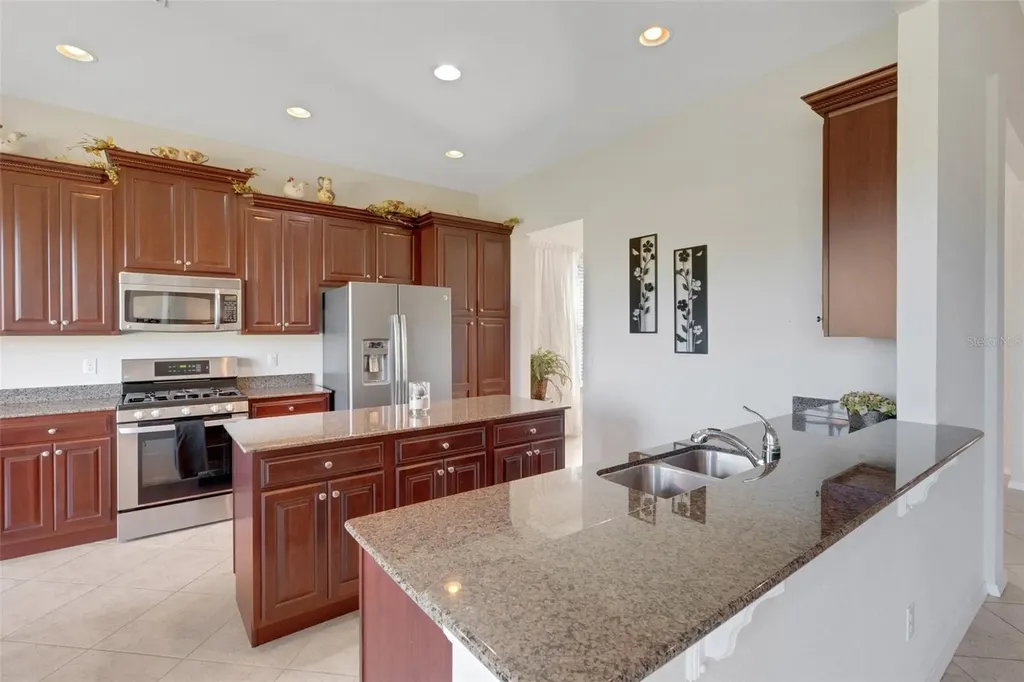 280 Del Sol Avenue Davenport FL 33837
