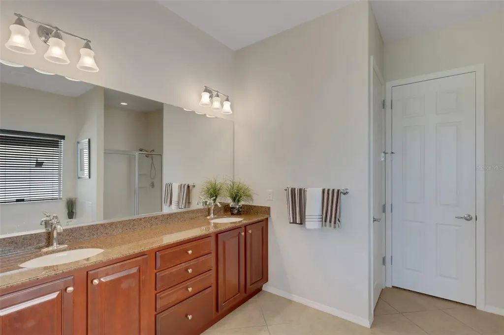 280 Del Sol Avenue Davenport FL 33837