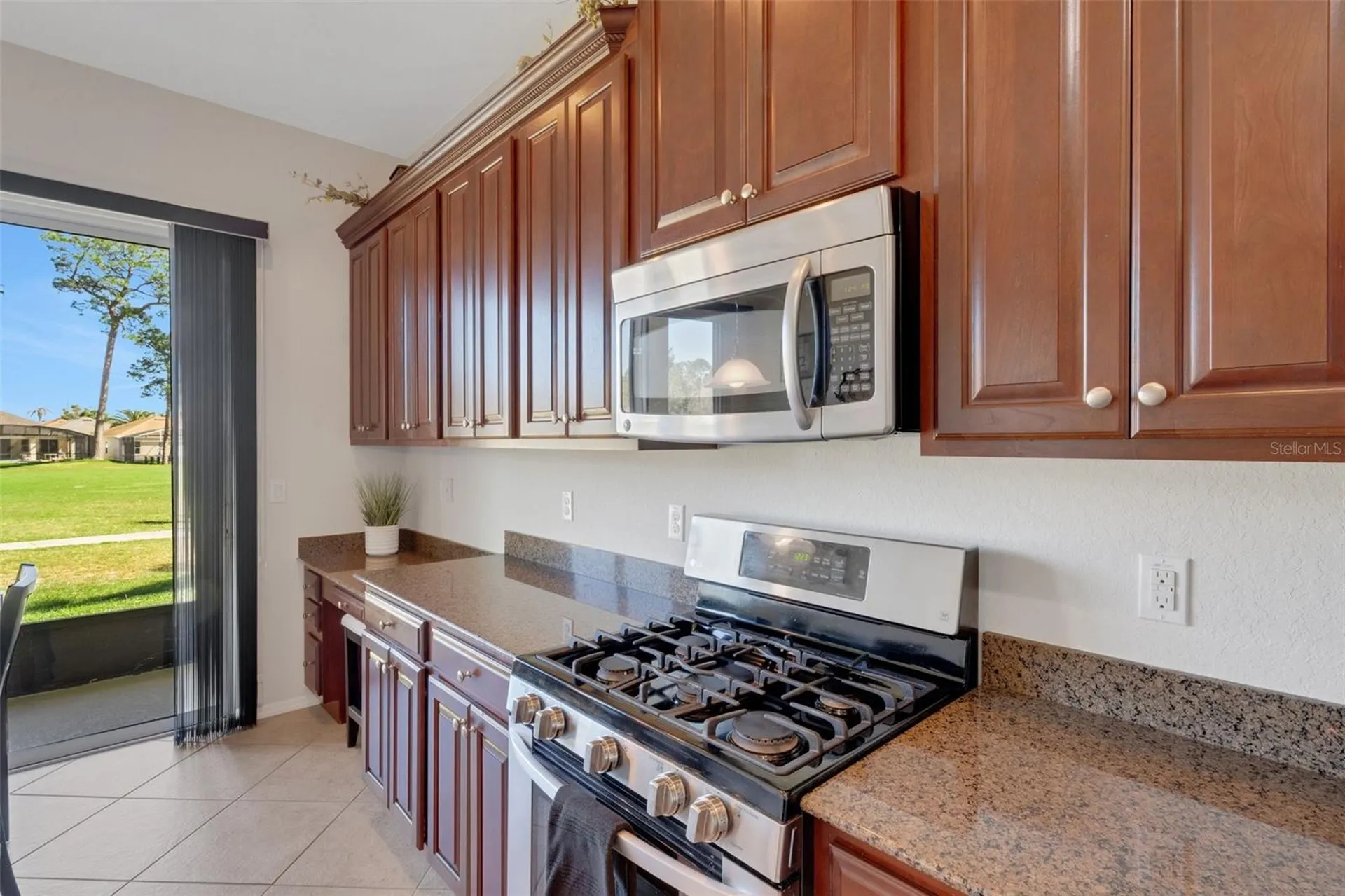 280 Del Sol Avenue Davenport FL 33837