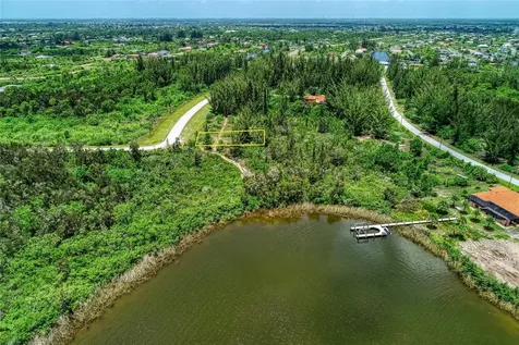 15286 Ingraham Boulevard Port Charlotte FL 33981