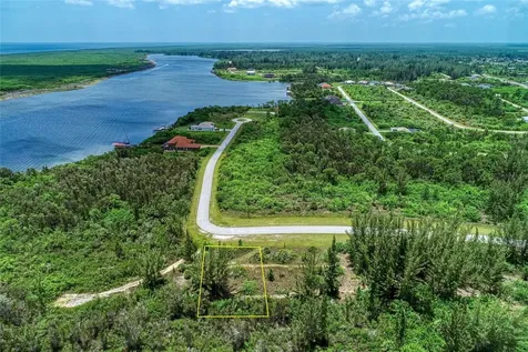 15286 Ingraham Boulevard Port Charlotte FL 33981