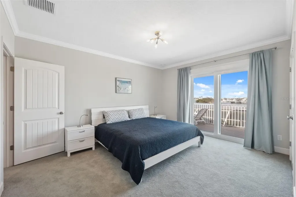 727 Key Royale Drive Holmes Beach FL 34217