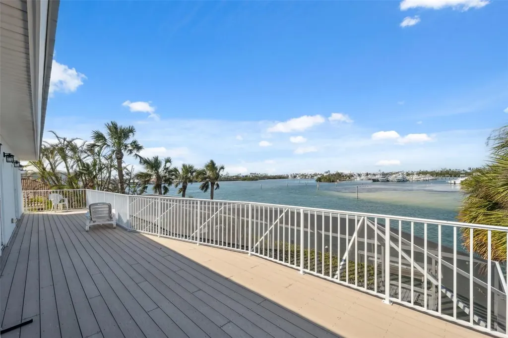 727 Key Royale Drive Holmes Beach FL 34217