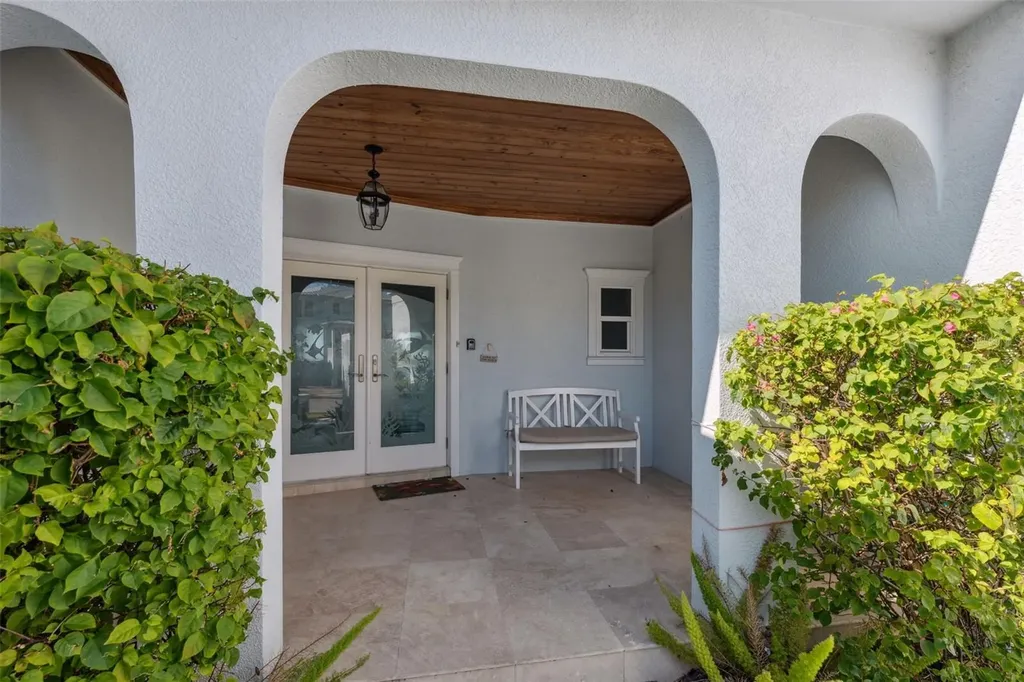 727 Key Royale Drive Holmes Beach FL 34217