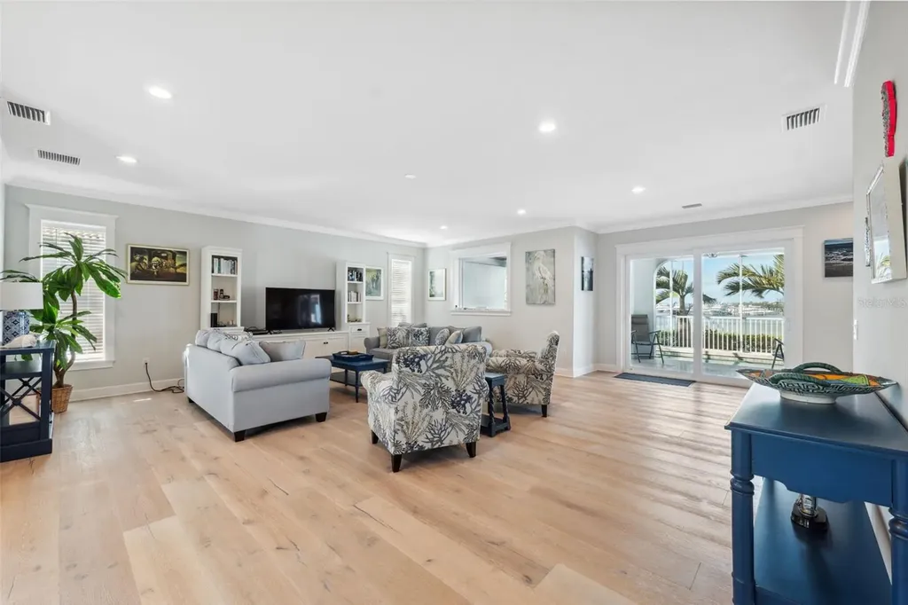 727 Key Royale Drive Holmes Beach FL 34217
