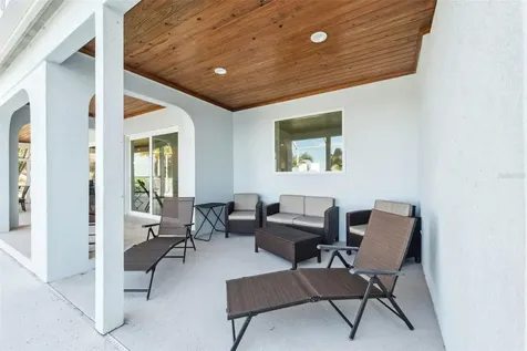727 Key Royale Drive Holmes Beach FL 34217