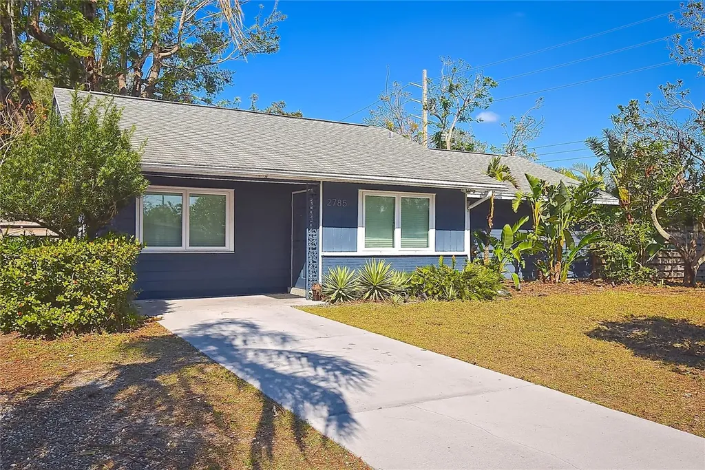 2785 Sydelle Street Sarasota FL 34237