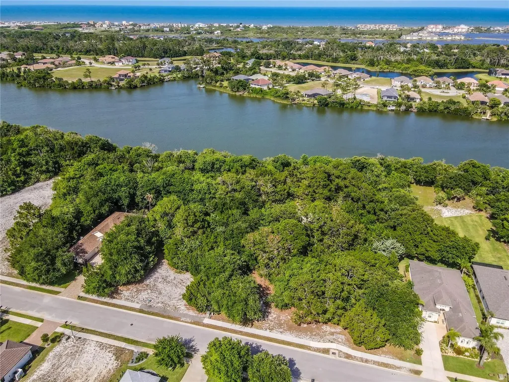 22 N Lakewalk Drive Palm Coast FL 32137