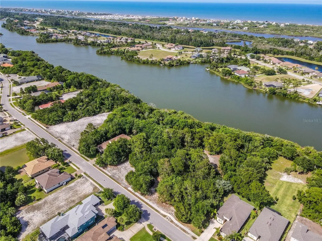 22 N Lakewalk Drive Palm Coast FL 32137