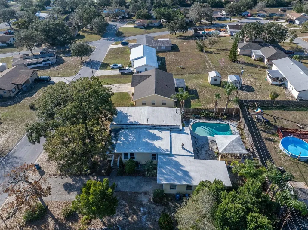827 Sherwood Drive Lake Wales FL 33898